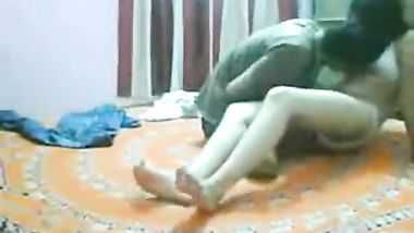 اخ ينيك اختة الصغيرة احلى نيك