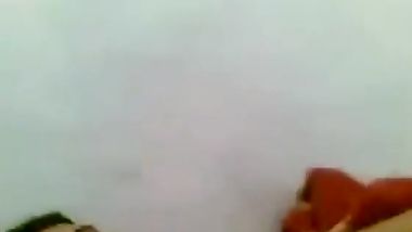 بترقصله الاول وتقوله احنا حنقديها رقص