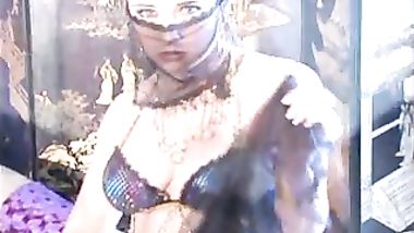 ايركا تستعرض كسها hd