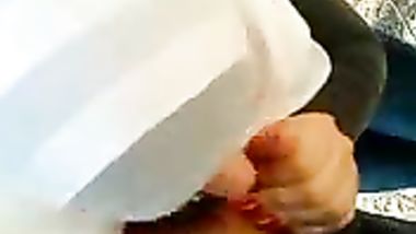 محجبة سورية بالبستان