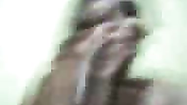 مراهقة عربية صغيرة