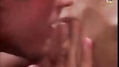 معلم بلحس الكس و اللعب فيه