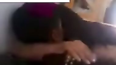 شرموطة محجبة تهري بوس و تقفيش