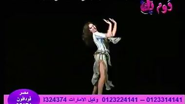 رقص منيكة من رقاصة ممحونة