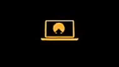 شرموطة تلعب و تدعك و تفرك كسها