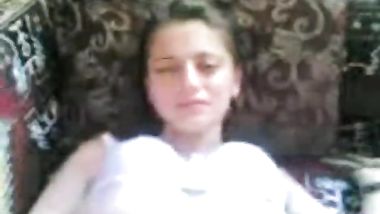 خليجيه تنتاك مع عشيقها - سكس خليجي