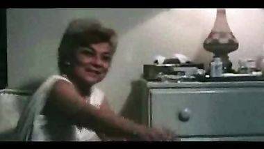 سكس سحاق بعبصة كس فى مبيت المدرسة