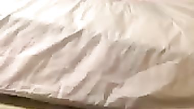 حصرى ولأول مره ديوث مصرى يحضر بواب العماره العنتيل يمتع زوجته نيك وأها