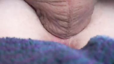 قذف داخل الكس ويسيل اللبن منه