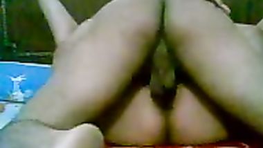 شرشر على السرير عاوزة الزب والواد هاج عليها