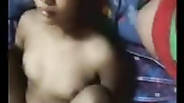 محظوظ دخل بيت دعارة فى الفلبين وحظوا وقع مع بنت صغبرة وضيقه على