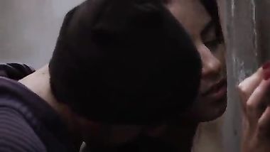 من فيلم الزين مافيكى نيك فى الشوارع المغربية الهادئة