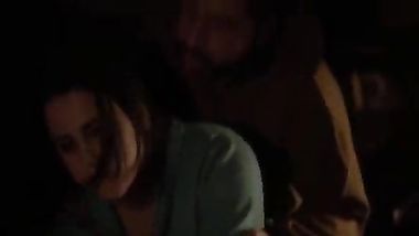 من فيلم الزين مافيكى  من كتر هيجنها تطلع تطلب من رجاله فى الشارع ينكوه