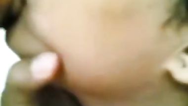 فلاحه مكنه مستاعده للنيك على طول مافيش وقت تقلع ونامت على طول