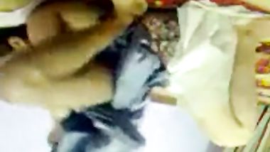 الفلاحى رجع دخله فلاحى ونيك جامد وبعد كده كله يتفرج نار نار