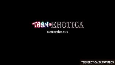 بنتين لبوتين بيدخلو علي اخوهم بيضرب عشرة وهم يمصو في زبره ويتناكو نيك