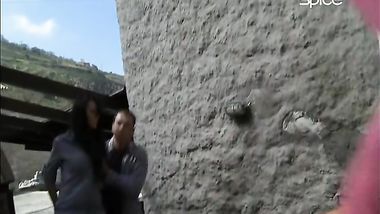 نياكه جامده مع مورجانه
