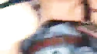 تترجى حبيبهاالذي لا يرحم أن يخرج زبه من طيزها