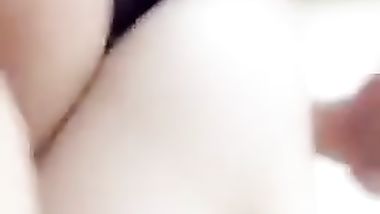 فتاة شقراء من النوع الثمين