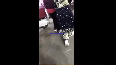 محجبة ماشية فى الشارع عليها جوز طياز هتخلى زبرك نااار وتجيب لوحدك