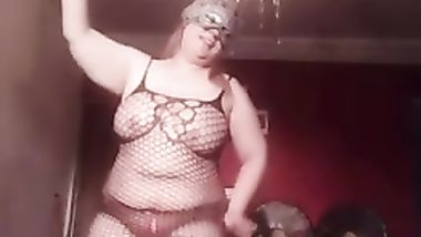 يخربيت لحمك يا بنت الشرموطه البت مولعه ونازله فشخ فى لحمها لعيونكم يا