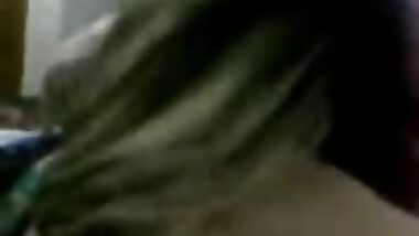 شرموطة شامية تمص لصاحبه زبه وهي مكسوفة