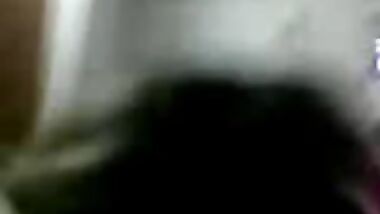 شرموطة شامية تمص لصاحبه زبه وهي مكسوفة