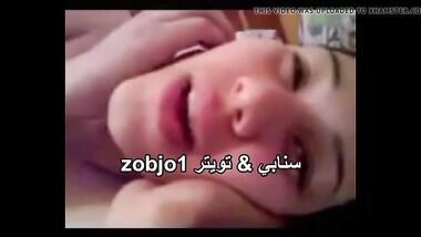 شرموطة مصرية يصورها صاحبها ويخليها تقول كلام وراه و تتغزل فيه وتمص زبه