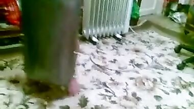 رقص شرقى جنسى ومثير فى قوضه النوم بقميص النوم