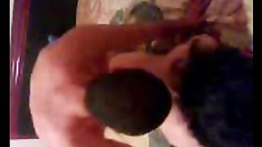 مدام هبه مومس خاينه بتروح لصاحب جوزها تقلع ويظبطها نيك بأجمل اهات